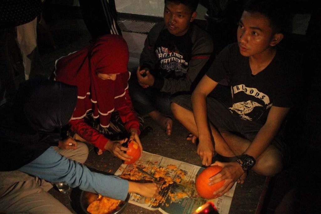 Halloween-Nageen1