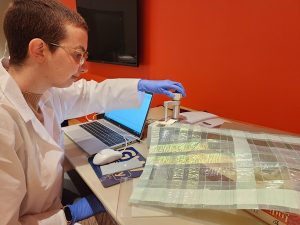 2023-24 Fulbright-National Archives Fellow, Laís Feltrin Sidou, at work in the laboratory.